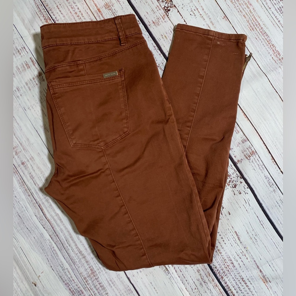 White House Black Market skimmer brown pants. Size 6. - Picture 2 of 9